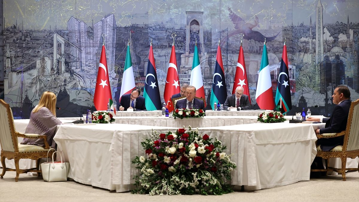 Cumhurbaşkanı Erdoğan, Meloni ve Dibeybe ile görüşme gerçekleştiriyor