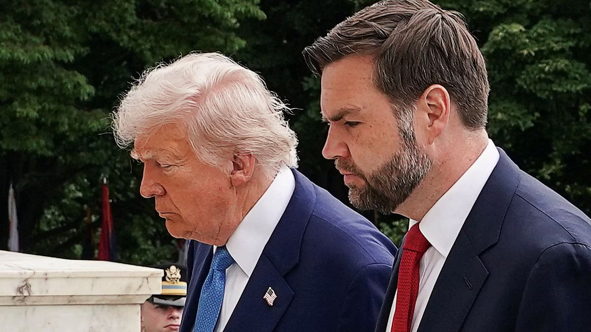 Donald Trump kendisinden sonrası için JD Vance’i işaret etti