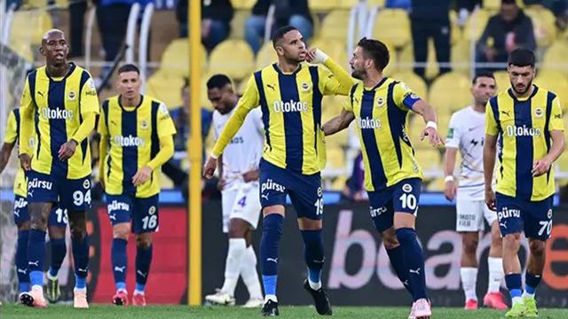 Fenerbahçe Türk futbol tarihinin en yüksek oyuncu satışı için hazırlanıyor! Yıldız oyuncu En-Nesyri için İngiliz devi West Ham devrede…