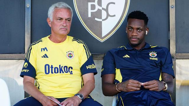 Fenerbahçe’nin yeni transferi Jhon Duran için flaş iddia! Gazeteci Ferudun Niğdelioğlu ”6 milyon euro fazla ödenmek zorunda kalındı”