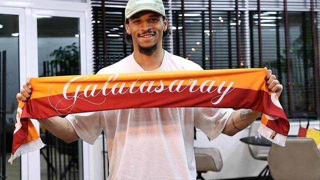 Galatasaray’ın yeni yıldızı Leroy Sane açıklamalarıyla Bayern Münih taraftarını çok kızdırdı! Anında takipten çıktı