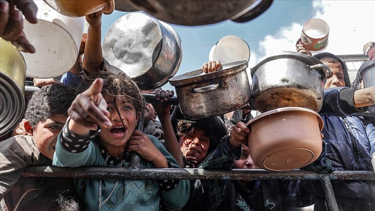 İsrail, Gazze’ye ürün girişine kademeli izin vereceğini açıkladı