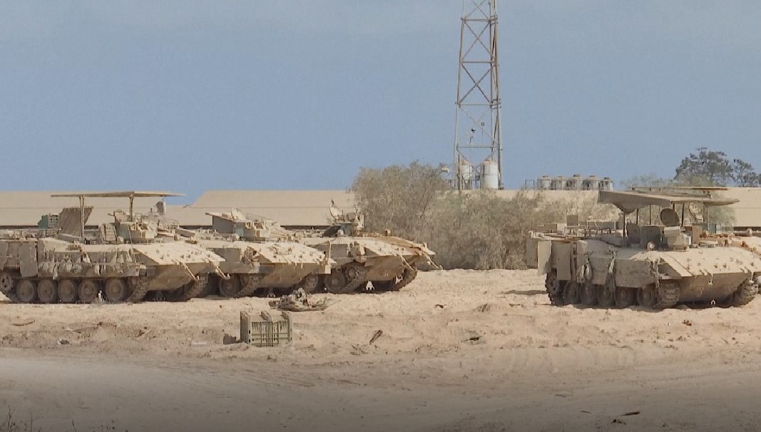 İsrail tankları Gazze sınırında