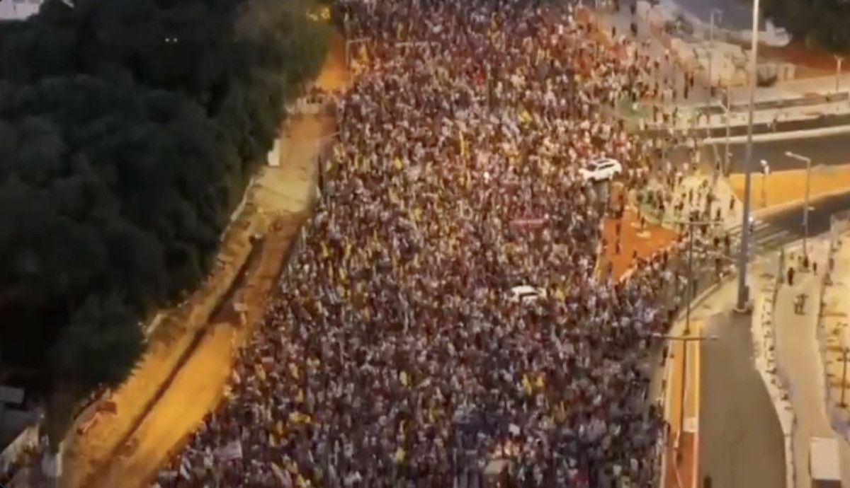 İsrailliler, Tel Aviv’de sokağa çıktı: Gazze’de savaşın sona erdirilmesi talebiyle protesto düzenleniyor