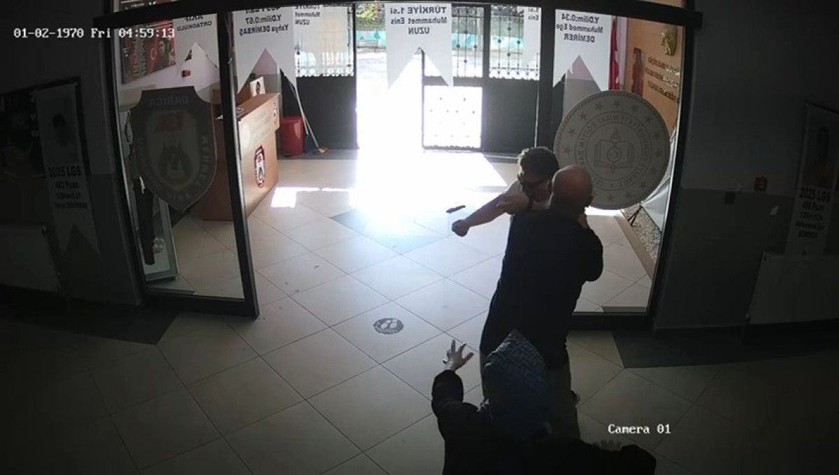 Kocaeli’de sahte beyan ile işlem yapmak istedi: Reddedilince okul idaresine bıçakla saldırdı