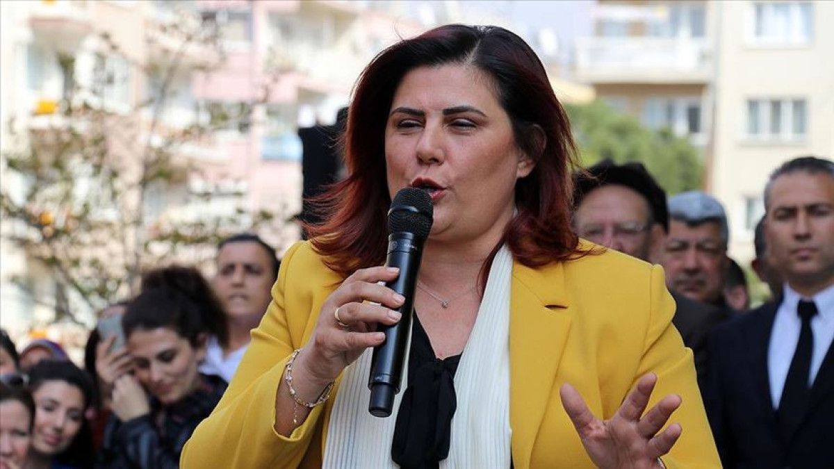Özlem Çerçioğlu’nun AK Parti’ye geçişinin perde arkası: tv100 yayınında anlattılar