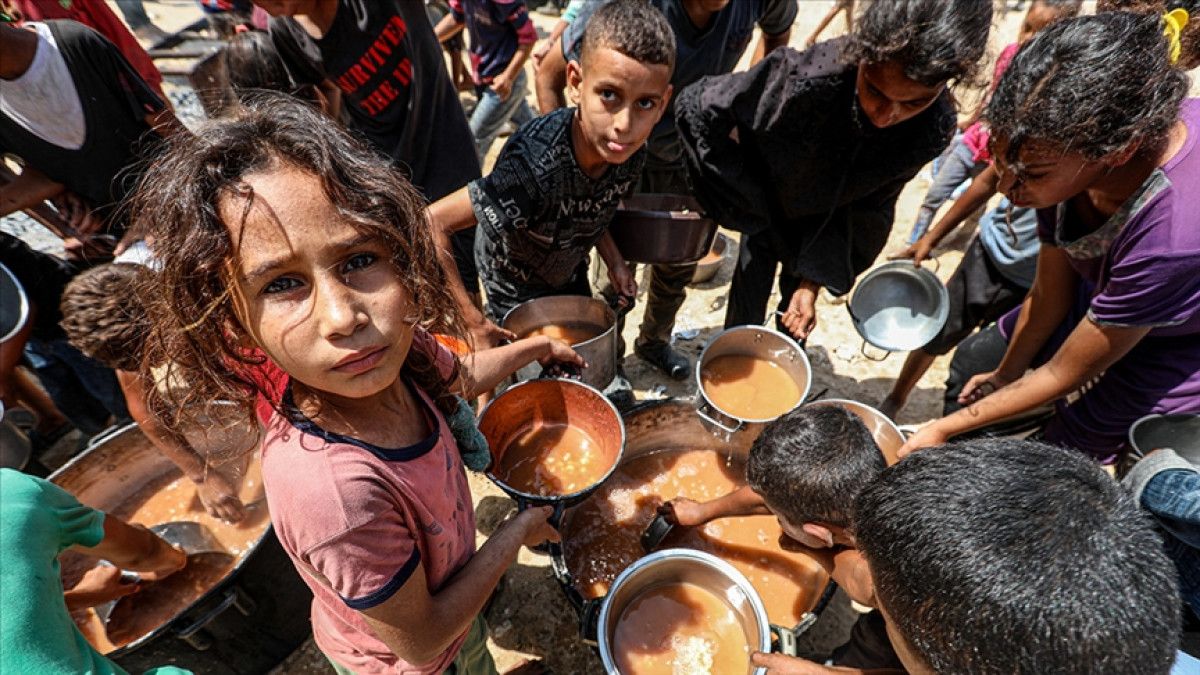 Pakistan’dan Gazze’ye destek: 100 tonluk gıda yardımı gönderdi