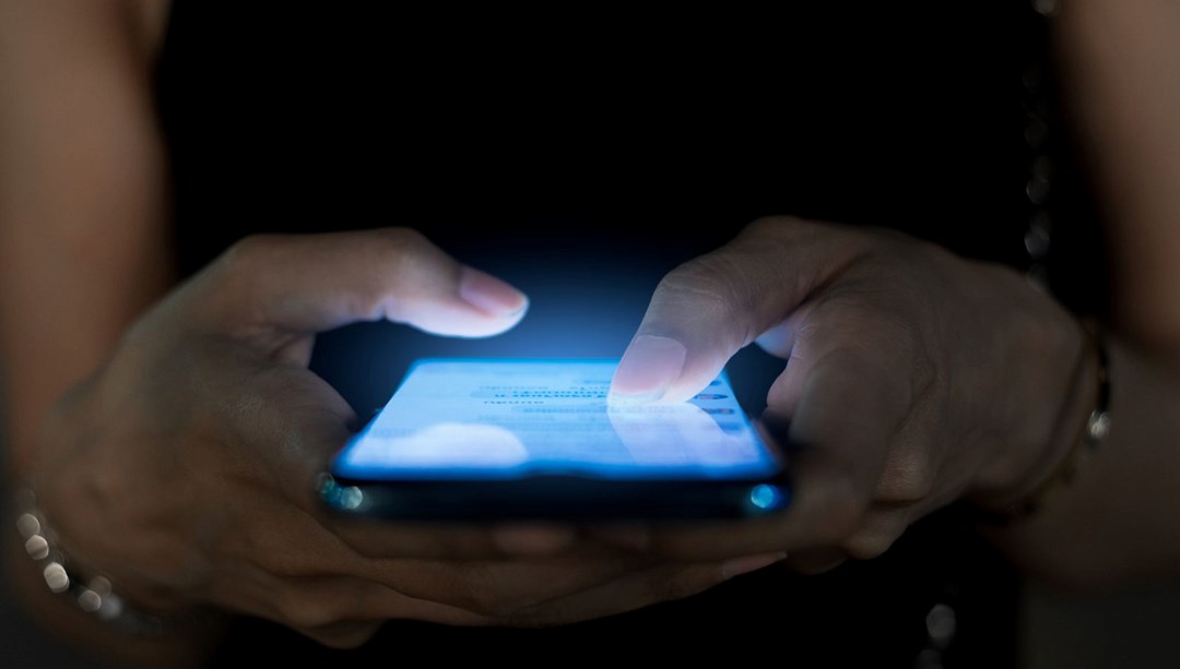 Rusya’dan tüm telefonlara ulusal mesajlaşma uygulaması şartı