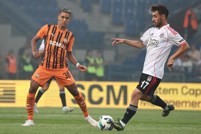 Shakhtar Donetsk’ toplamda 6-2’lik skorla mağlup olan Beşiktaş’ta ortalık karıştı! Sergen Yalçın sesleri…