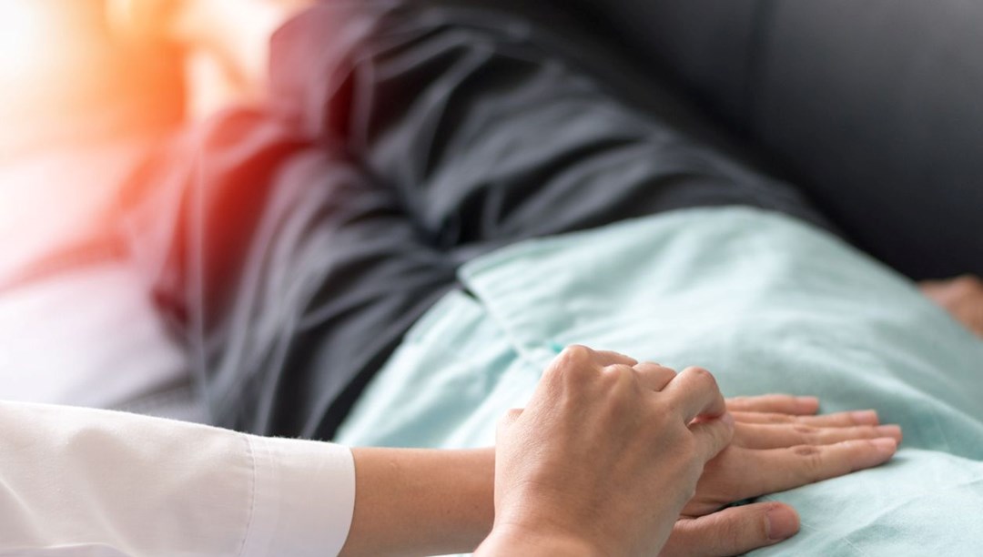 Tek belirtisi vardı, kolon kanseri çıktı: Doktorlar “birkaç ay ömrün kaldı” dedi