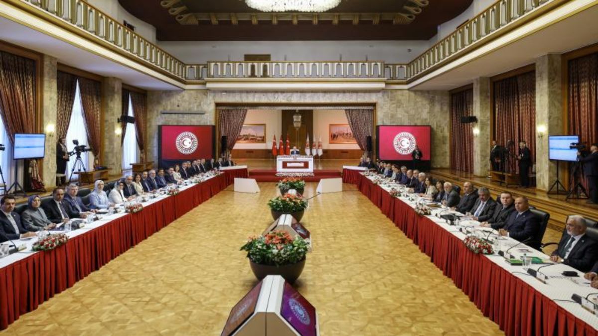 ‘Terörsüz Türkiye’ komisyonunun ikinci toplantısı başladı