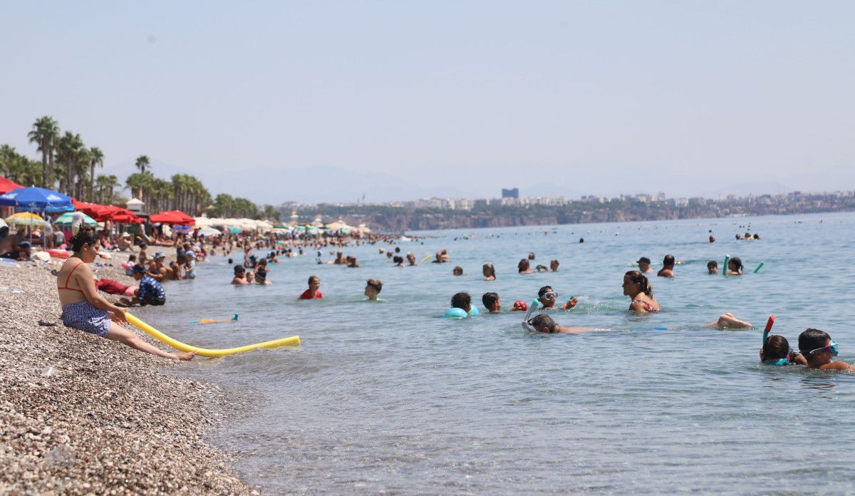 Ülkenin en sıcak yeri: Antalya’da termometreler 46 dereceyi gördü