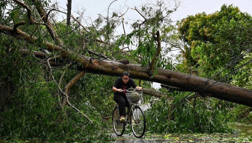 Vietnam’da tayfun karaya çıktı: 3 kişi öldü