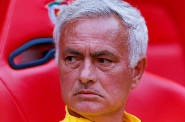 Yıldız isimler kadroda yok! Mourinho kararını verdi… İşte Fenerbahçe’nin Feyenoord maçı kadrosu!