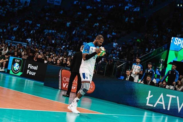 Yoandy Leal Hidalgo yeni sezonda da Halkbank’ta