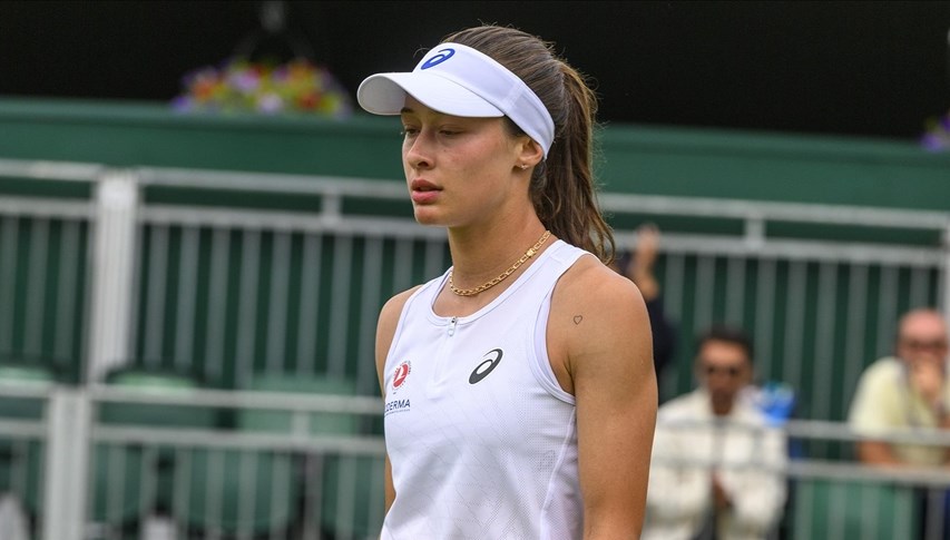 Zeynep Sönmez veda etti