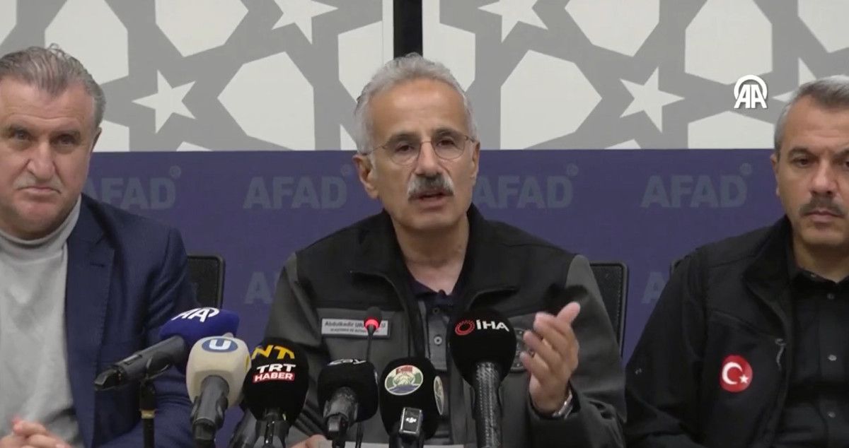Abdulkadir Uraloğlu sel bölgesi Rize’de son durumu aktardı