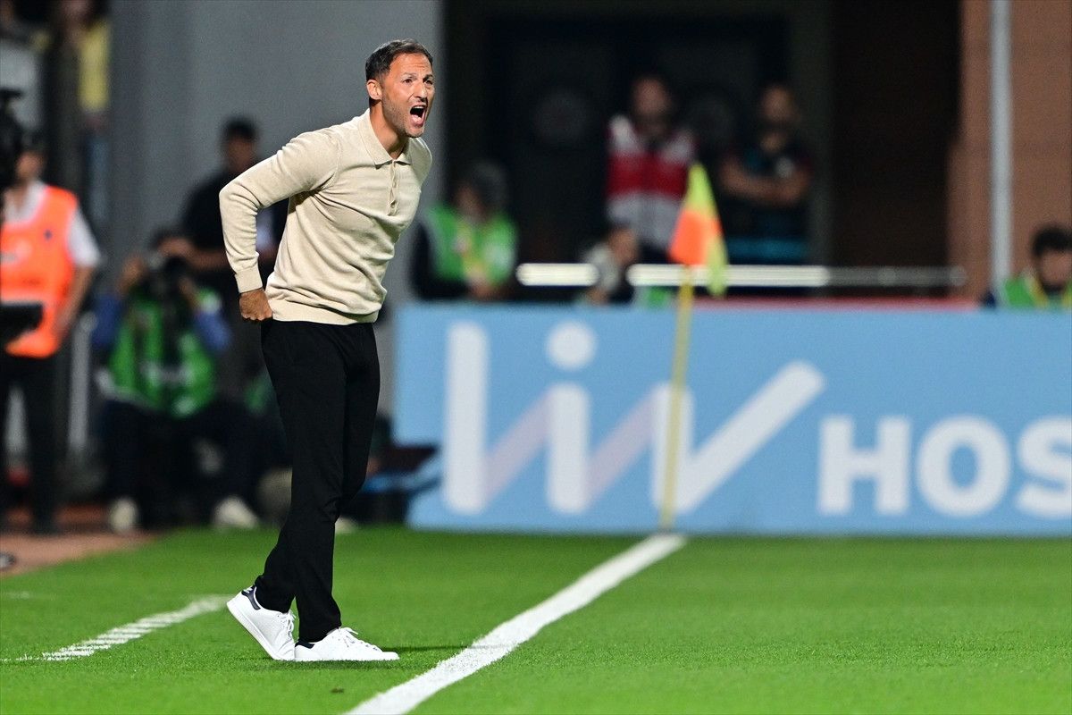 Domenico Tedesco, Fenerbahçe taraftarından özür diledi