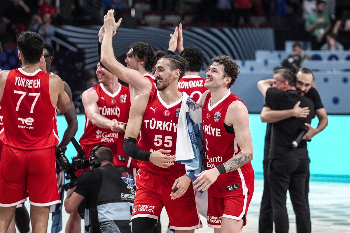 Finaldeyiz! A Milli Erkek Basketbol Takımı, Yunanistan’a fark attı