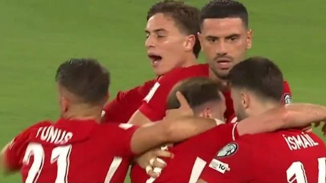 Kerem Aktürkoğlu’nun golünde Yunus Akgün’ün sevinci gündem oldu! Sosyal medyada birbirlerini takibi bırakmışlardı