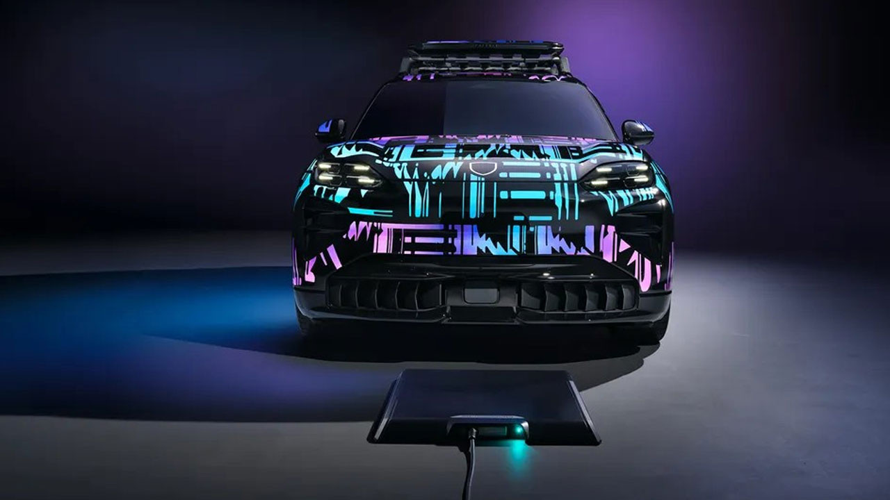 Porsche Cayenne Electric ile kablosuz şarj dönemi başlıyor