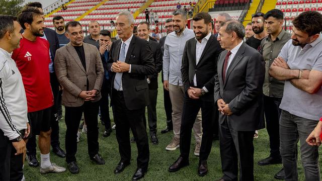 Adnan Polat’tan Nusaybin’e büyük yatırım: Spor ve eğitim merkezi açıldı