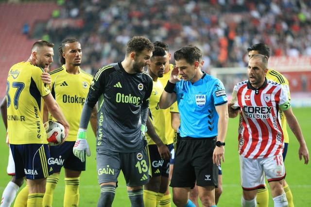 Başkan, Tedesco, futbolcular derken… Faturayı o isme kesti: “Bu üçü mutlaka araştırılmalı”