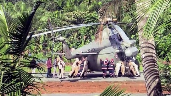 Devlet başkanının helikopteri piste battı: “Şu helikoptere bir el atın”