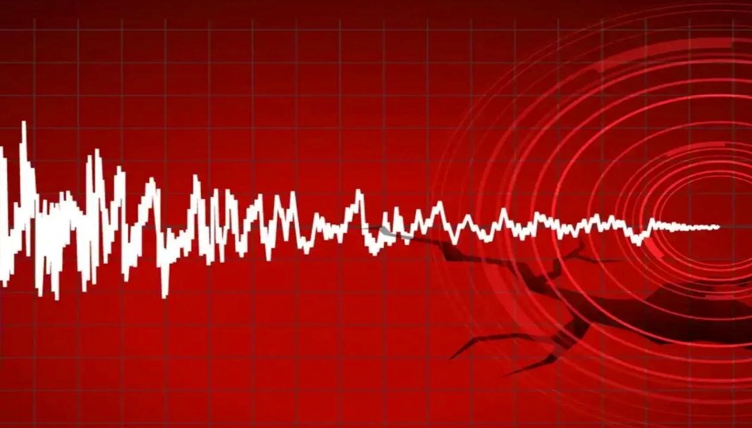 Endonezya’da 6 büyüklüğünde deprem