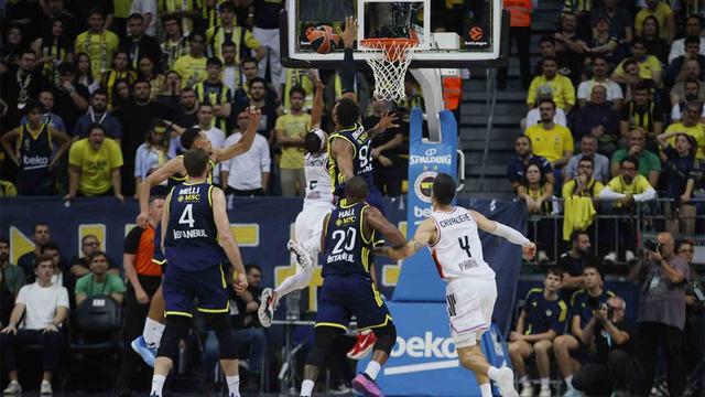 Fenerbahçe Beko Euroleague’in ilk maçında farklı başlangıç yaptı! Paris Basketbol’u ezdi geçti…