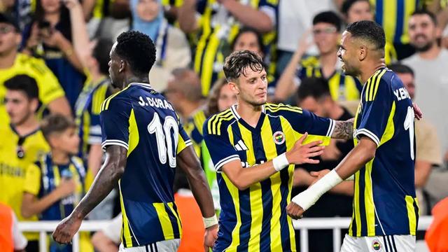 Fenerbahçe’de sakatlığı can sıkan Jhon Duran için kritik görüşme yapıldı! Menajeri İstanbul’a gelen yıldız oyuncu için ayrılık gündemde