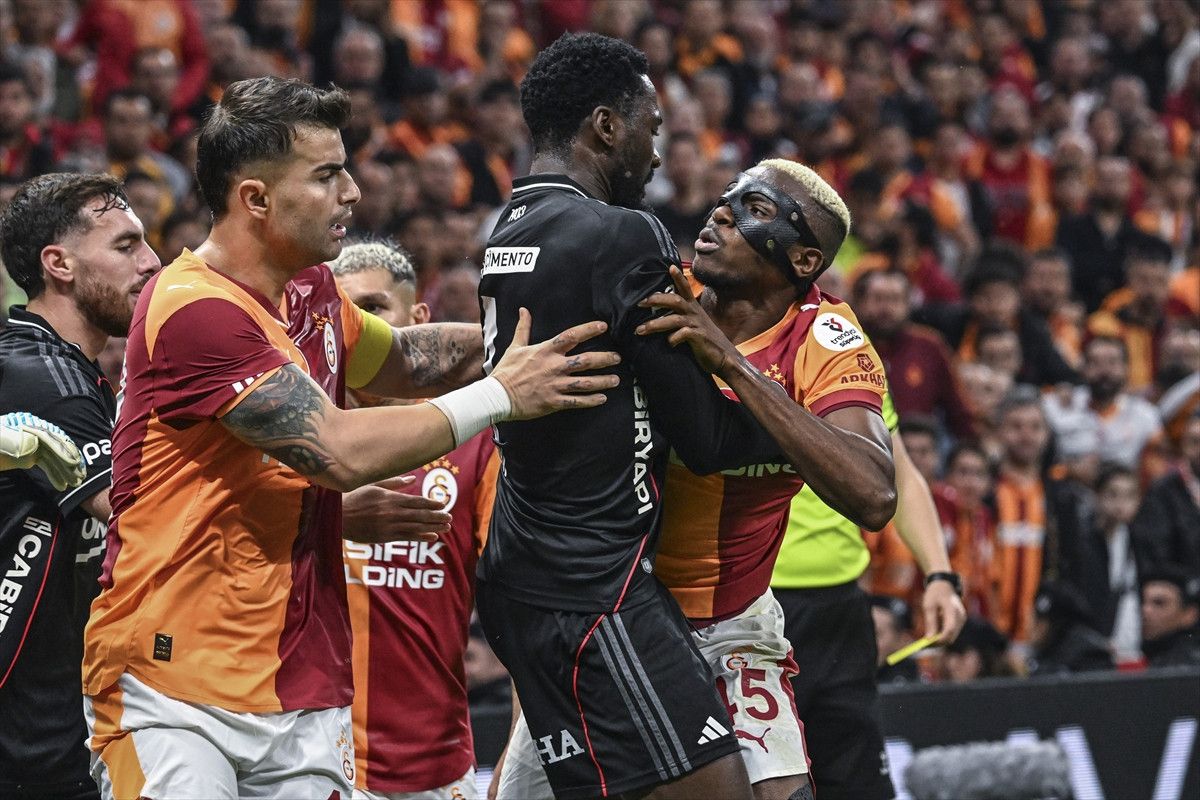 Galatasaray-Beşiktaş derbisinde gerginlik: Osimhen, Emirhan’ın boğazını sıktı