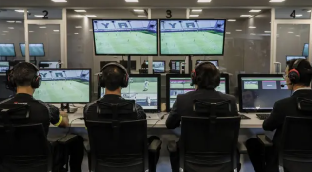 Galatasaray-Beşiktaş derbisinin ‘VAR’ hakemi belli oldu!