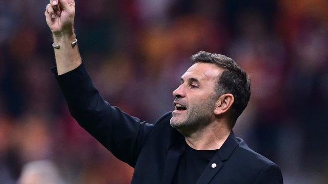 Galatasaray’da Okan Buruk müjdesi! Resmi imzayı maaşına rekor zam yapılarak atıyor…