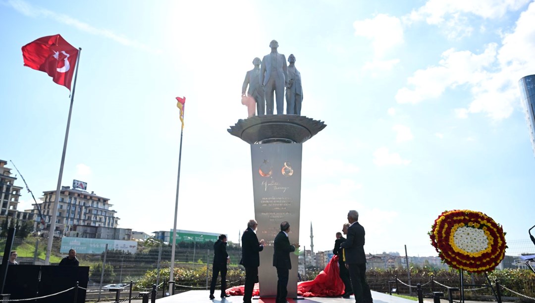 Galatasaray’dan Atatürk, Tevfik Fikret ve Ali Sami Yen için anıt heykel