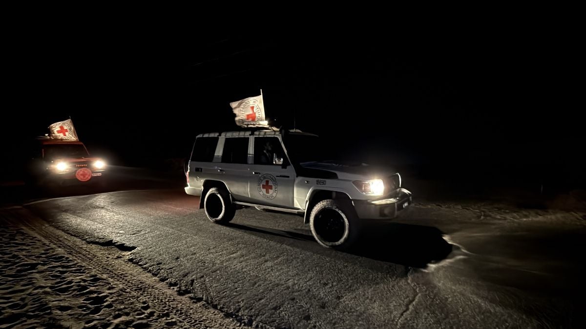 Kassam Tugayları, 2 İsrailli esirin cenazesini daha Kızılhaç’a teslim etti