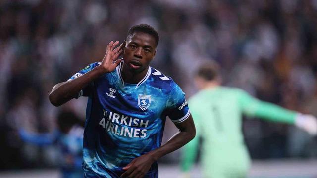Legia Varşova-Samsunspor Maçı Özeti ve Tüm Önemli Anları! Tarihi bir gece… Samsunspor Polonya’dan zaferle döndü…