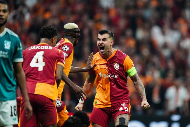 Sosyal medyanın gündemi: Galatasaray’ın tarihi Liverpool zaferi! “8-0 diyenlere nerede?”