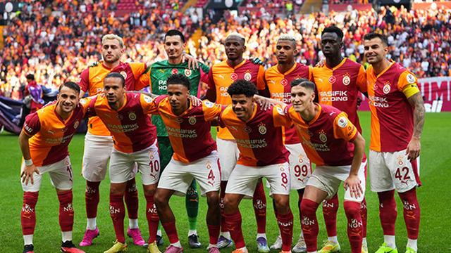 Galatasaray’da Şampiyonlar Ligi’nde oynanacak Ajax maçı öncesi kadro duyuruldu! Yunus Akgün’den kötü haber geldi…