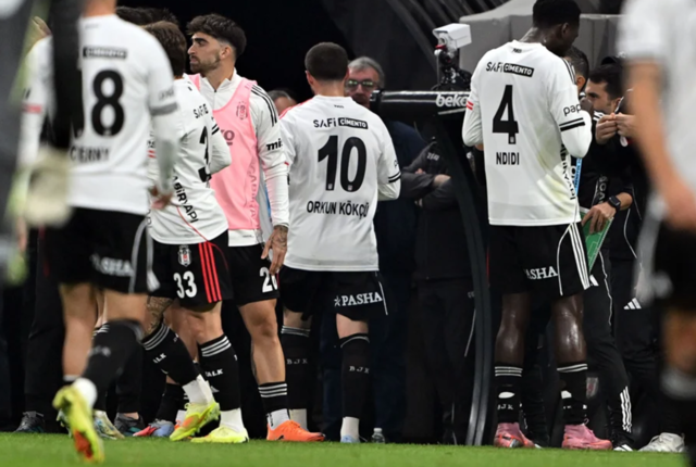 Günler sonra ortaya çıktı! Fenerbahçe yenilgisi sonrası Beşiktaş soyunma odası karıştı… Orkun Kökçü’nün sözleri ortaya çıktı