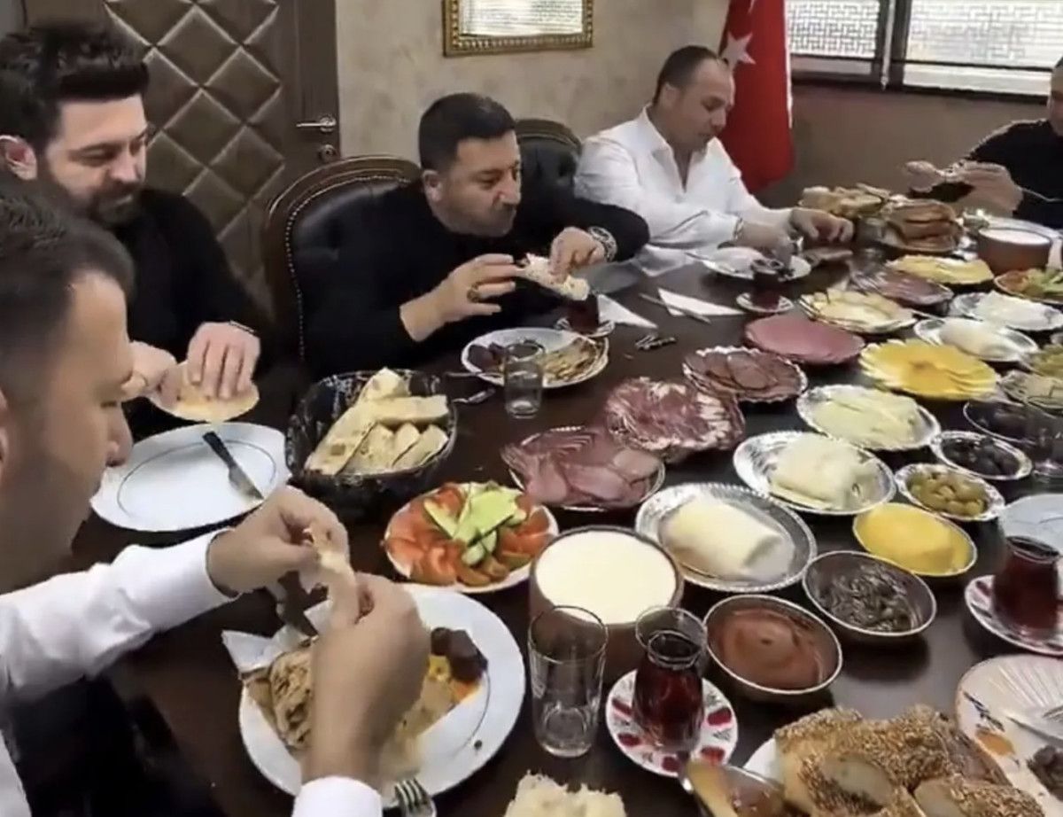 İyi Partili Nevşehir Belediye Başkanı Arı’nın kahvaltı sofrası gündem oldu