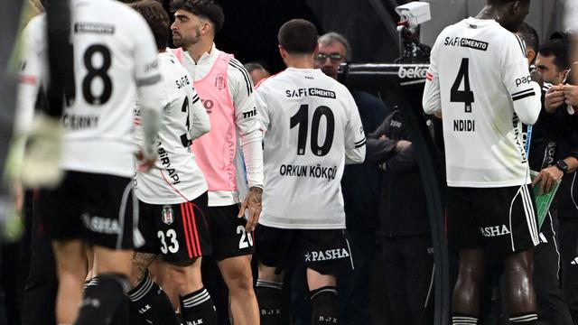 Orkun Kökçü için açtı ağzını yumdu gözünü! “Maçı Fenerbahçe’ye sattı” dedi, Beşiktaş yönetimine sert çıktı