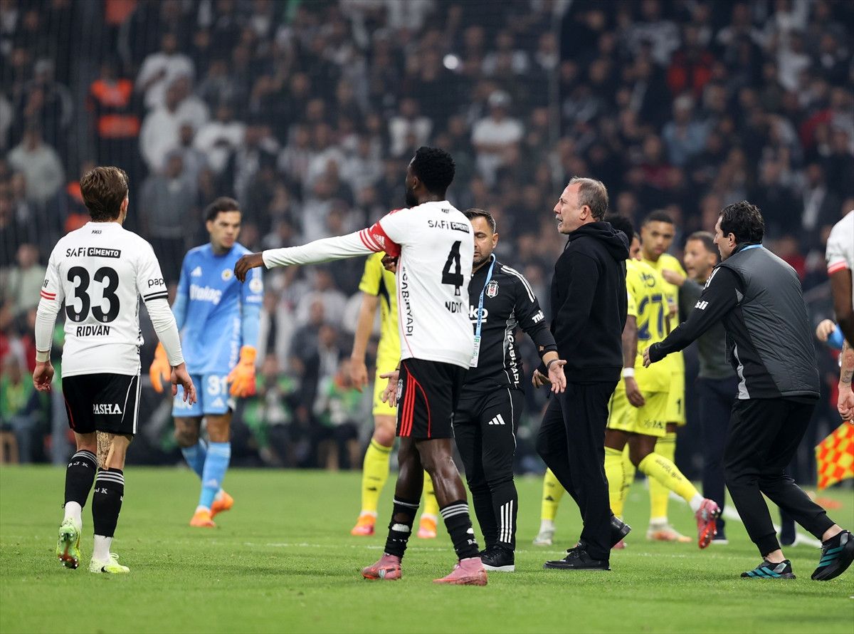 Sergen Yalçın, Beşiktaş’ın başında Fenerbahçe’ye ilk kez yenildi