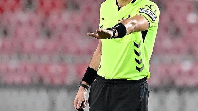 Türk futbolunda tarihi gece! Şike ve bahis soruşturmasında 3 hakem tutuklandı! 4 yılda toplam 10 milyon TL’lik bahis oynadıkları ortaya çıktı