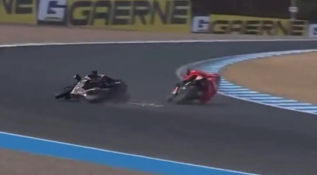 Yarış sırasında Toprak Razgatlıoğlu’nu düşürmüştü! Bulega’nın başına öyle bir şey geldi ki…